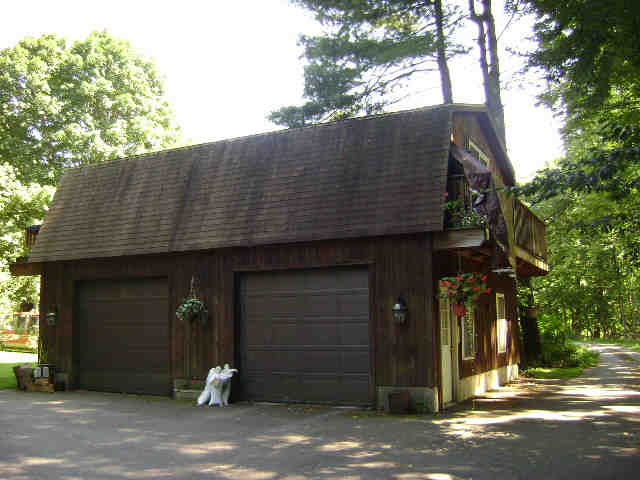 Building photograph for 30 RIVERVIEW RD
